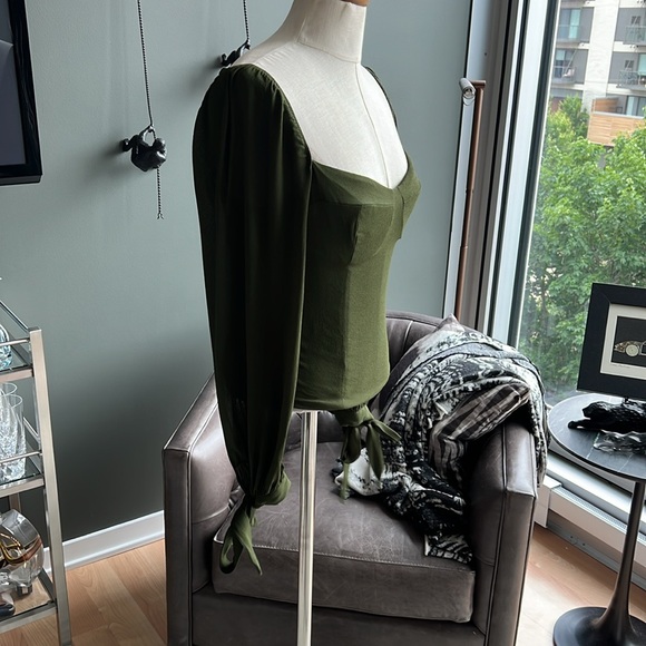 Reformation Sawtelle Sweetheart Neckline Blouse in Fern Size 10 - Picture 3 of 9